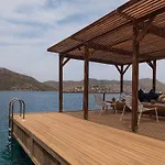 Miamai Boutique - Adult Only 3*