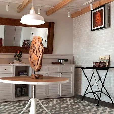 Miamai Boutique - Adult Only Hotel