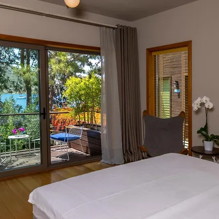 Miamai Boutique - Adult Only 3*