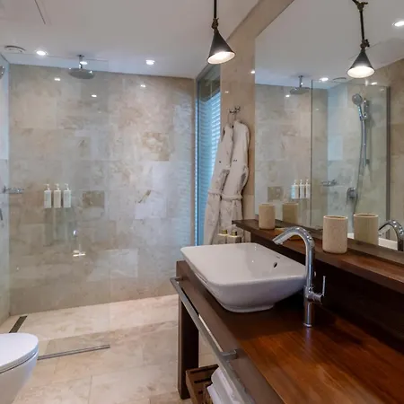 Miamai Boutique - Adult Only 3* ボズブルン